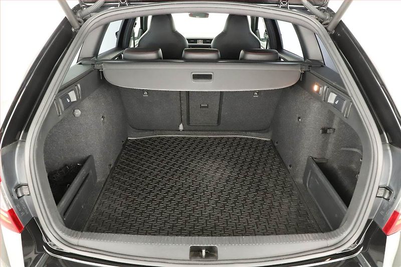 Škoda Octavia (2017) RS 2.0 TDI, Automat, Kůže - fotka 19 z 20