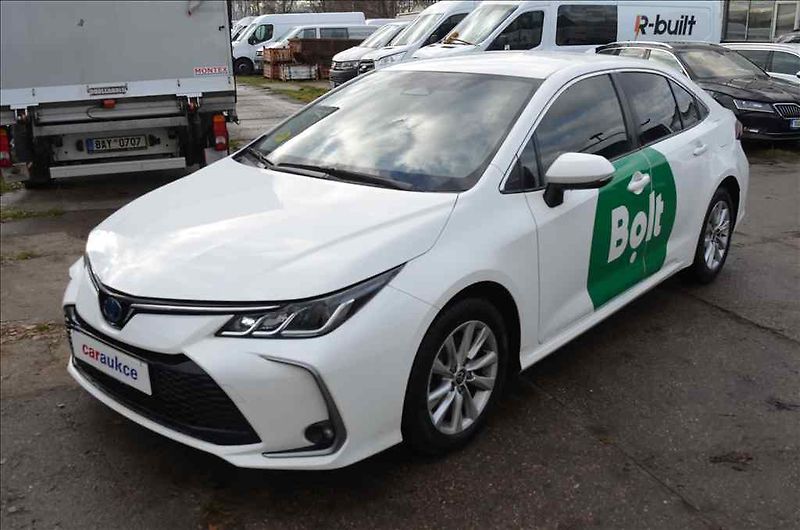 Toyota Corolla (2024) 1,8 HYBRID - fotka 1 z 15