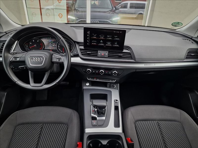 Audi Q5 40 TDI Quattro S Tronic,1.Maj - fotka 24 z 50