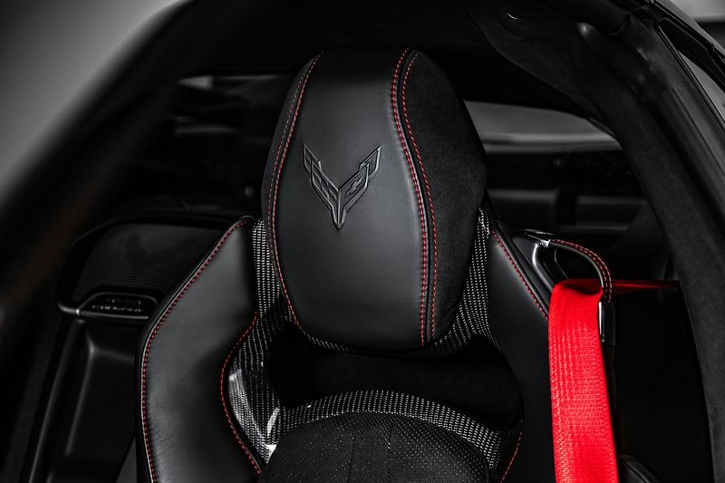 Chevrolet Corvette STINGRAY 3LT - fotka 20 z 26