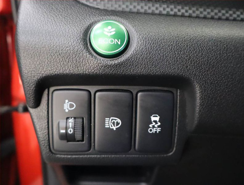 Honda CR-V (2017) 1.6 i-DTEC, Tempomat - fotka 18 z 19
