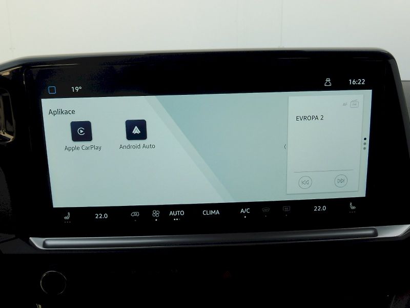Volkswagen Caravelle (2025) Life DR 2,0 TDI 110kW 8AT - fotka 15 z 29
