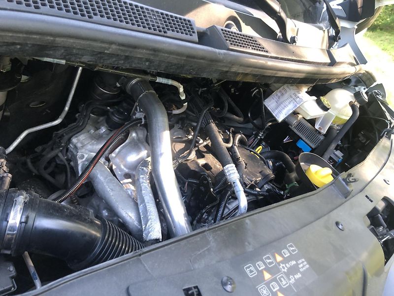Renault Master (2021) 2.3TDi 6mist+uložák+sklápěč  - fotka 14 z 17