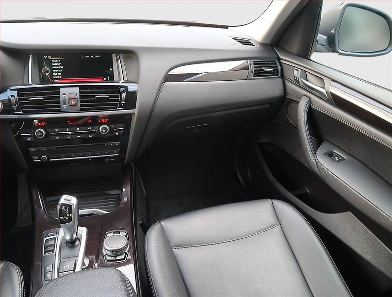 BMW X3 (2015) xLine xDrive20d, 4X4, Automat - fotka 8 z 14