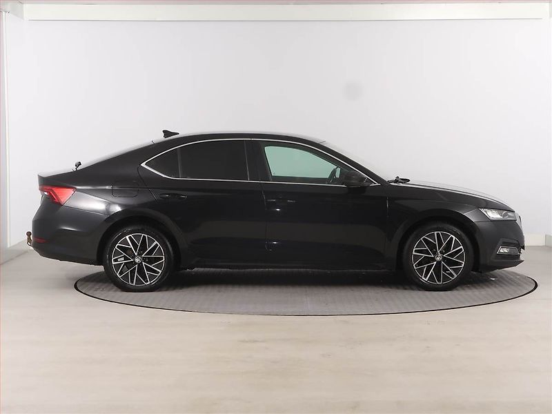 Škoda Octavia (2020) 2.0 TDI, Automat, Serv.kniha - fotka 6 z 16