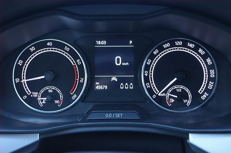 Škoda Scala (2023) Selection 1.5 TSI - fotka 11 z 25