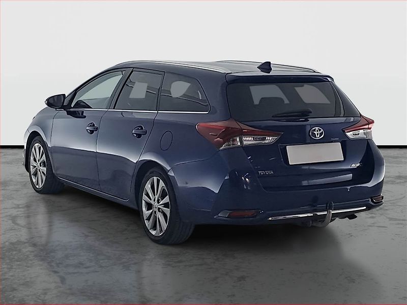 Toyota Auris (2015) 1.6 D-4D, Serv.kniha, Tempomat - fotka 4 z 18