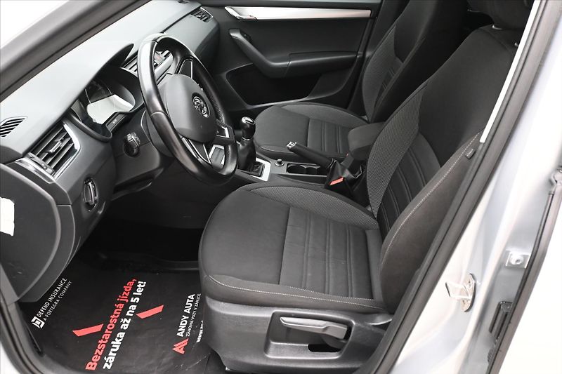 Škoda Octavia 1,6 TDI 85kW Ambition Záruka a - fotka 13 z 29