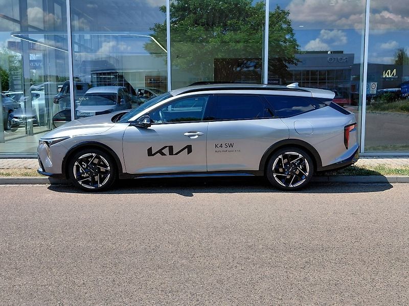 Kia K4 GT-LINE 1,6 T-GDi GPF 7DCT 132 - fotka 4 z 12