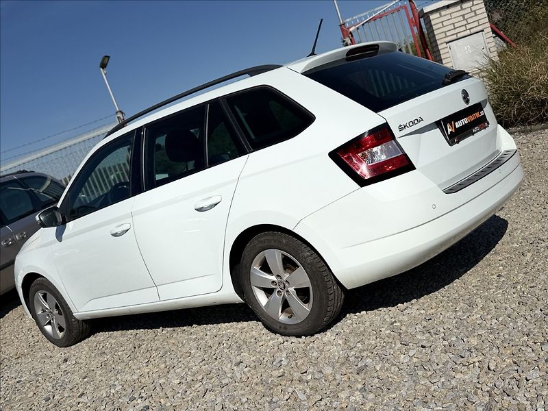 Škoda Fabia 1,2 TSI STYLE +SADA KOL - fotka 7 z 23