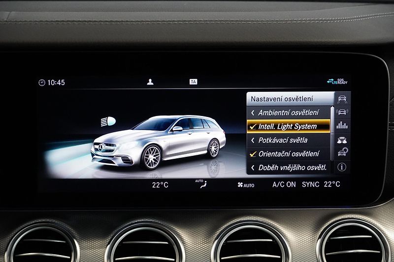 Mercedes-Benz Třídy E 63 AMG,4m,Klima.sed,ACC,Pano - fotka 41 z 43