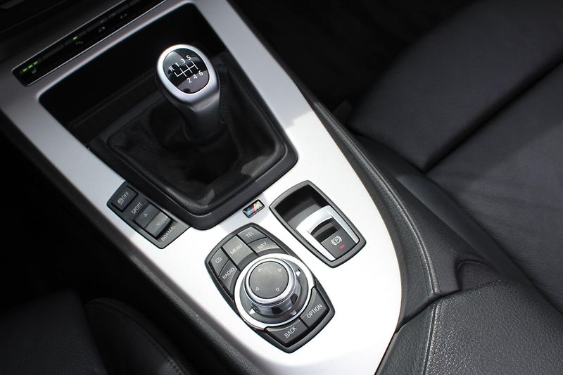BMW Z4 sDrive23i - fotka 12 z 21