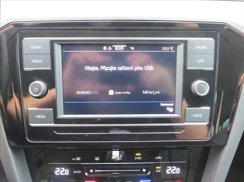 Volkswagen Passat 2,0 TDI 110kW Business DSG ČR - fotka 20 z 28