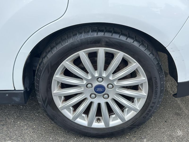 Ford C-MAX (2012) 1.6/77kW *KLIMA* ČR  - fotka 28 z 28