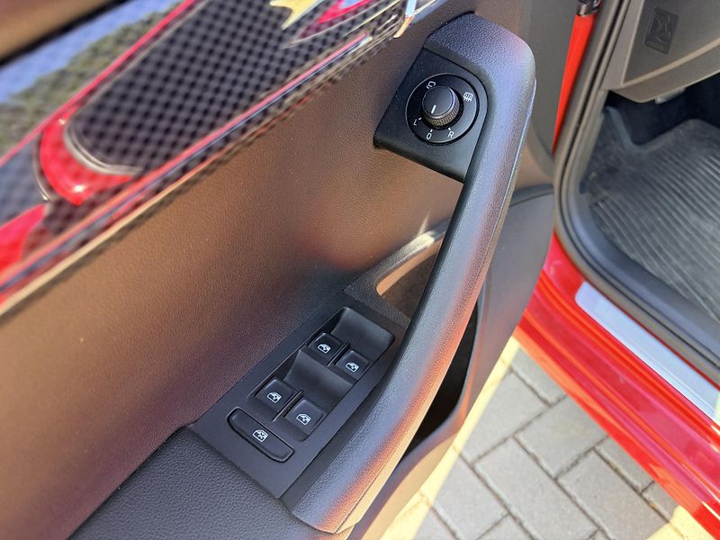 Škoda Octavia RS 2.0TDI DSG 4x4  - fotka 13 z 56