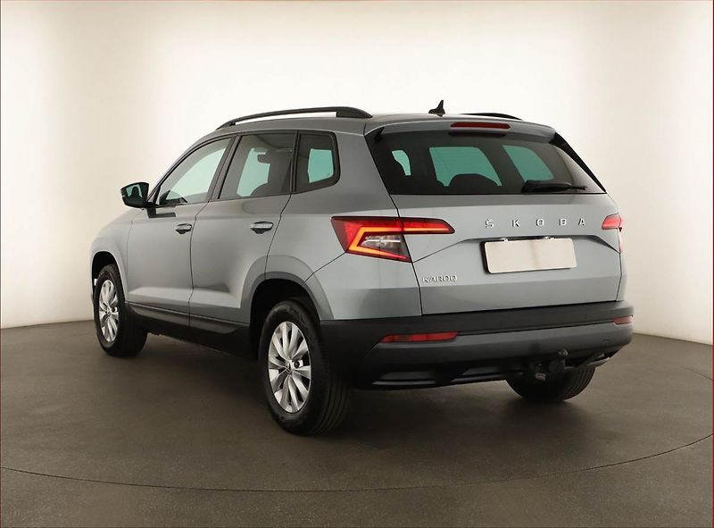 Škoda Karoq (2021) Style 1.5 TSI - fotka 4 z 16