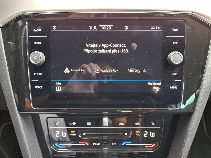 Volkswagen Passat (2023) Variant Elegance DSG 1,5TSi 11 - fotka 24 z 33