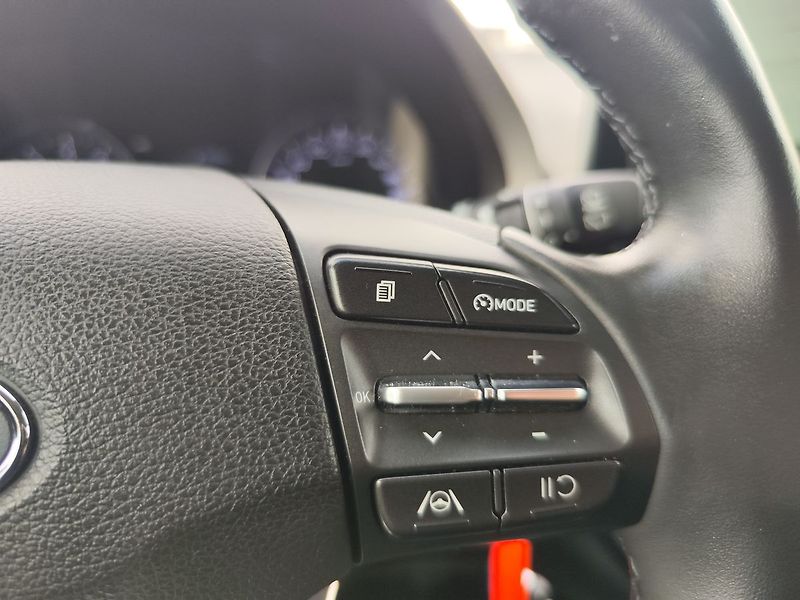 Hyundai i30 1.0 T-GDI/88kW Smart Navi - fotka 26 z 33