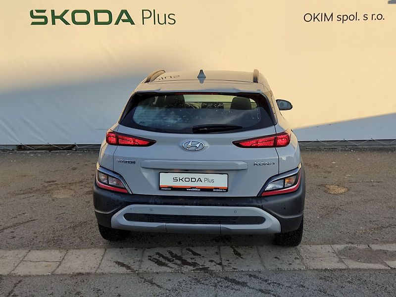 Hyundai Kona (2023) 1,0 T-GDi 88 Kw - fotka 36 z 38