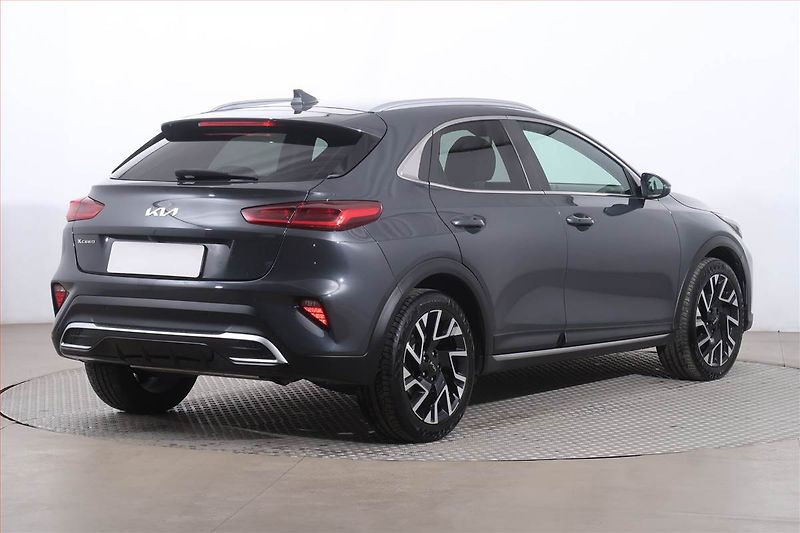 Kia XCeed (2022) 1.5 T-GDI, Automat, Serv.kniha - fotka 5 z 25