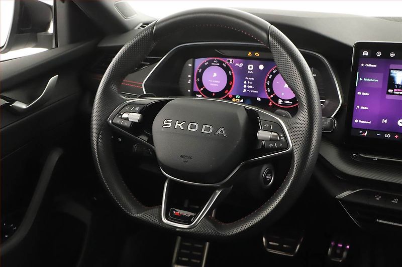 Škoda Octavia (2025) RS 2.0 TSI, RS 2.0TSI 195KW - fotka 8 z 17
