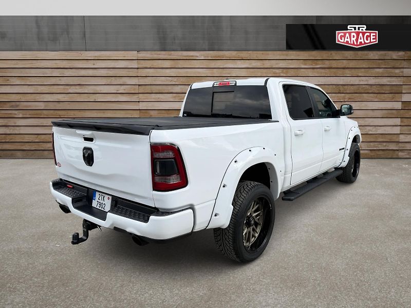 Dodge RAM (2022) +HEMI+OFFROAD PAKET+WHITE+ - fotka 3 z 21
