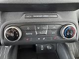 Ford Focus 1,5TDCi 88kW*Navi*Vyhř.Volant - náhled 20