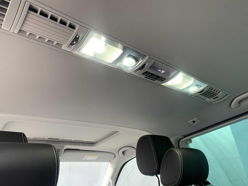 Volkswagen Multivan 2.0 TDi 150 kW DSG 2+2+3 - fotka 18 z 18