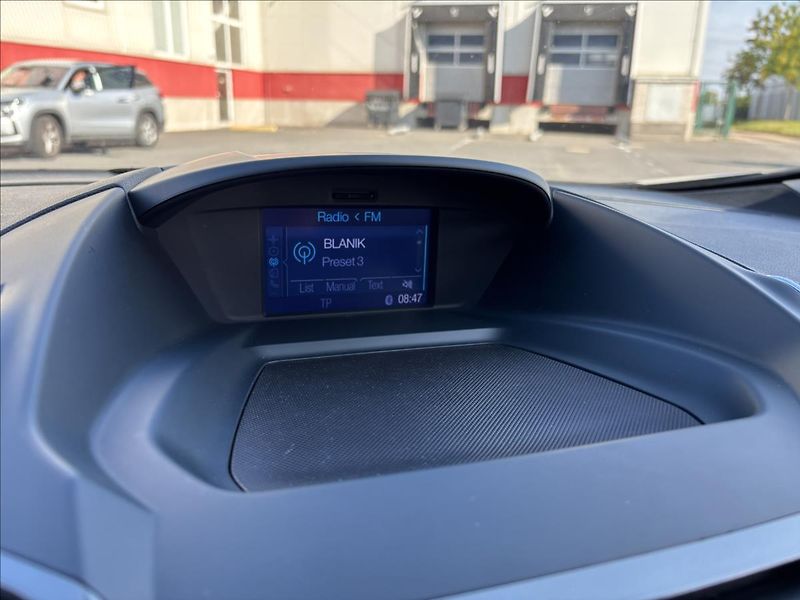 Ford C-MAX 2,0 TDCi 103kW Titanium - fotka 30 z 39