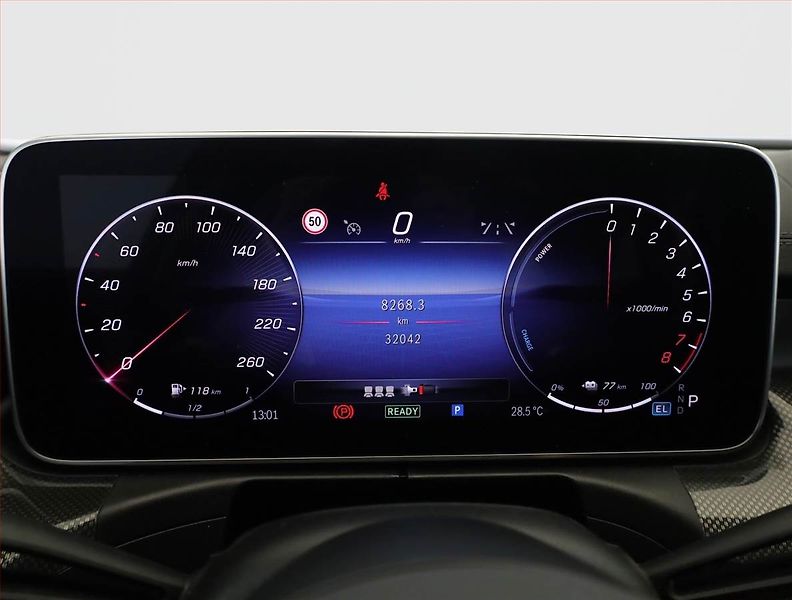 Mercedes-Benz Třídy C (2023) C 300 e - fotka 9 z 23