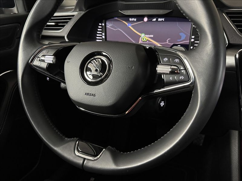 Škoda Superb 1,4 TSi  DSG iV Style Virtual - fotka 49 z 50