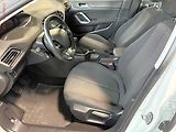 Peugeot 308 (2021) 1.5 HDi, 2.maj,ČR, AC. temp - náhled 9