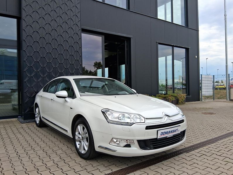 Citroën C5 EXCLUSIVE 2.0 HDi 120 kW - fotka 7 z 25