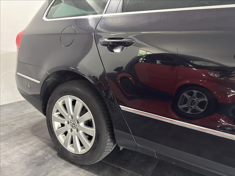 Volkswagen Passat 2,0   TDI 103KW BEZ KOROZE TOP - fotka 37 z 40