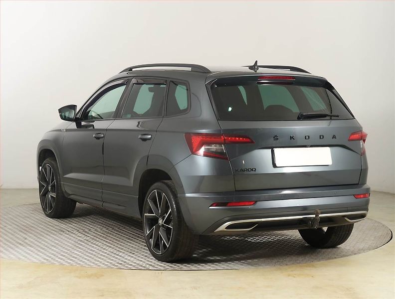 Škoda Karoq (2021) Sportline 1.5 TSI - fotka 4 z 24
