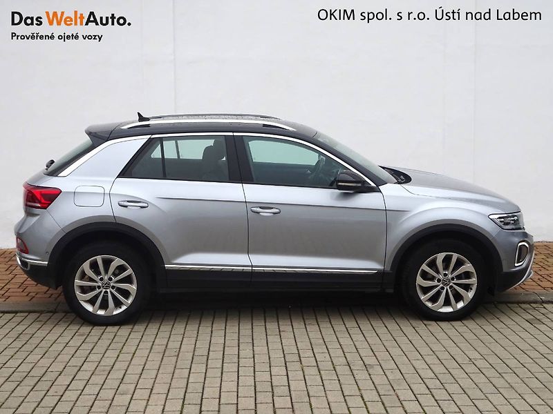 Volkswagen T-Roc (2022) 1,5 TSi/ 110kW DSG Style - fotka 12 z 27