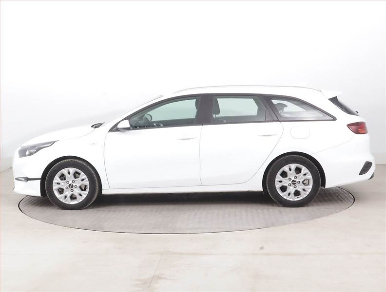 Kia Ceed (2023) Spin 1.0 T-GDI, SPIN, DPH - fotka 3 z 15