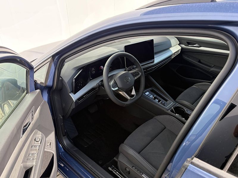 Volkswagen Golf (2026) People 7DSG 1,5eTSI - fotka 5 z 9