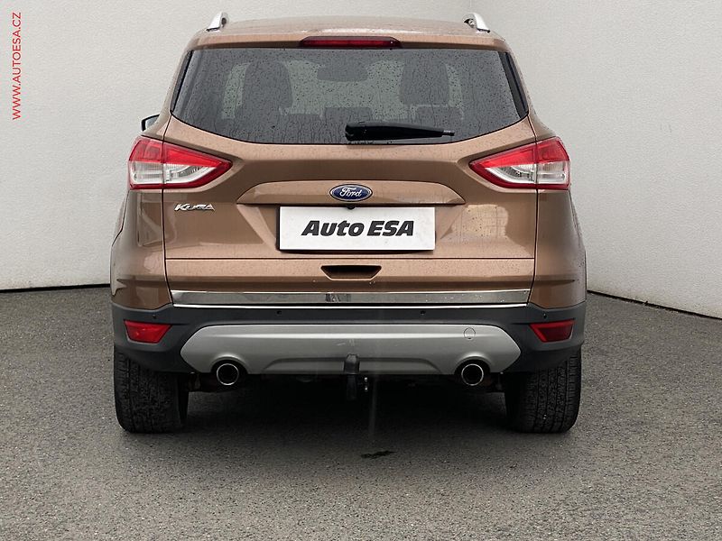 Ford Kuga (2013) 2.0 TDCi 4x4, Titanium, AT - fotka 5 z 19