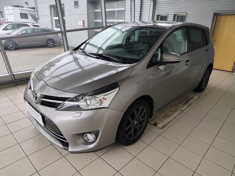Toyota Verso (2015) 1.6 D-4D 82kW MT - fotografie inzerátu