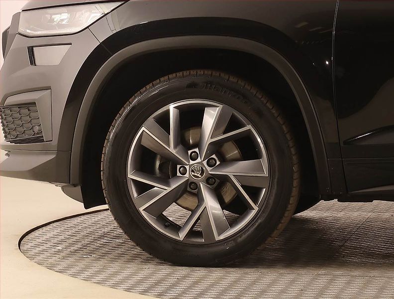 Škoda Kodiaq (2022) Sportline 1.5 TSI, digi klima - fotka 15 z 27