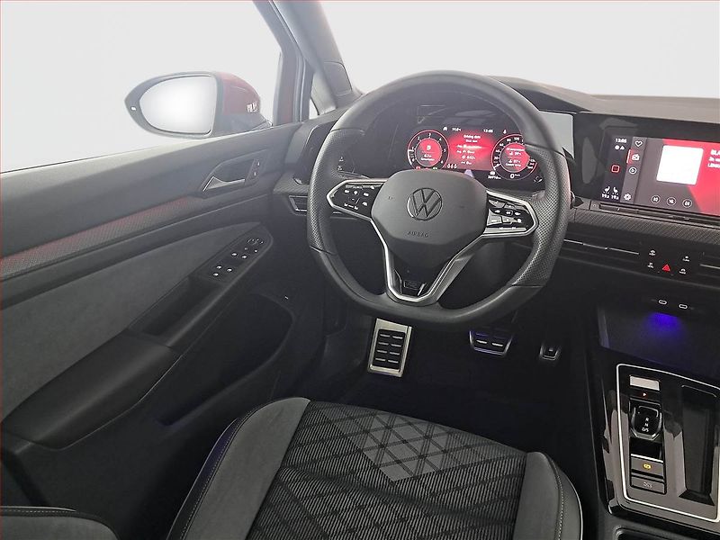 Volkswagen Golf (2024) R-Line 2.0 TDI - fotka 7 z 19