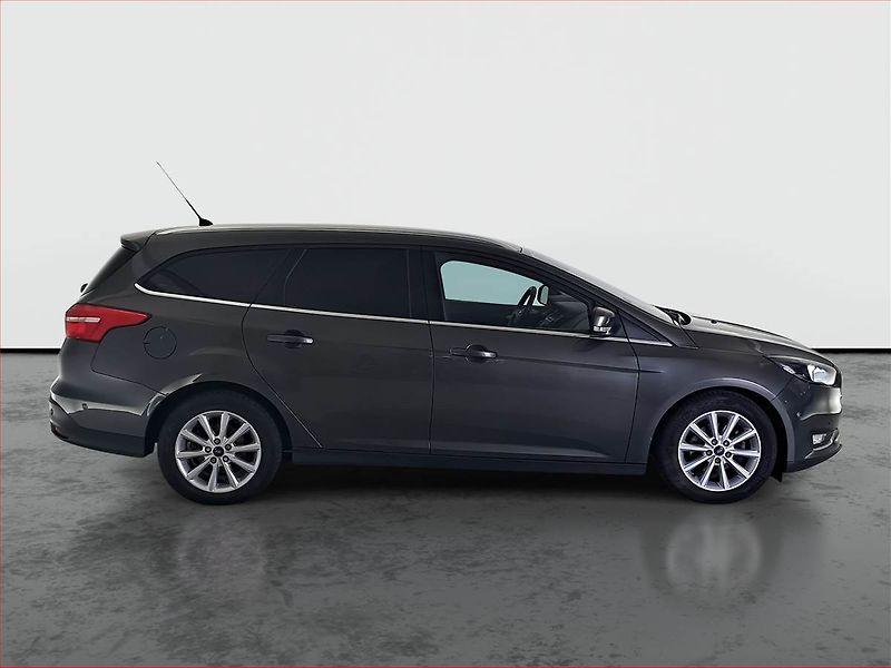 Ford Focus (2016) 1.0 EcoBoost, Serv.kniha - fotka 6 z 14