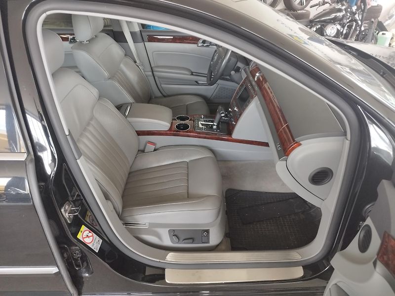 Volkswagen Phaeton (2008) 3,0TDI,171KW,4X4,LED,ALU,KŮŽE - fotka 13 z 39