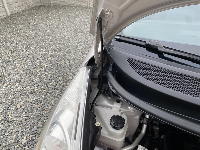 Kia Venga 1.4i 16v 90PS KLIMA SERVIS!!!  - fotka 84 z 144