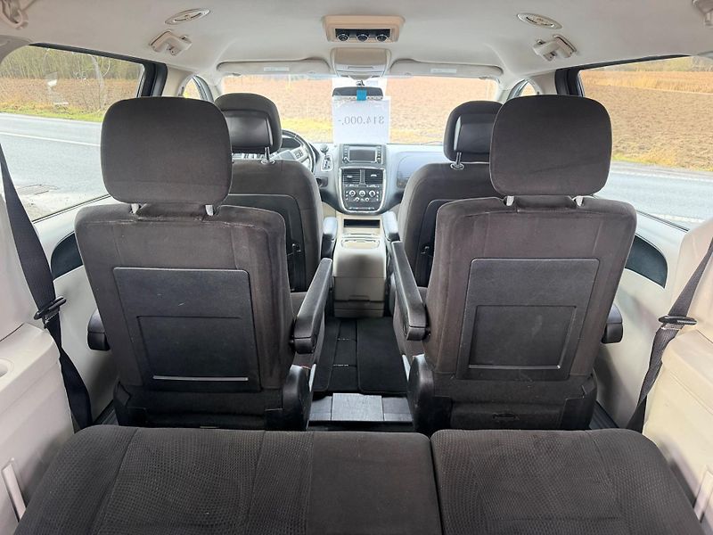 Chrysler Town & Country (2014) Grand Caravan 3,6 RT LPG 2014 - fotka 8 z 20