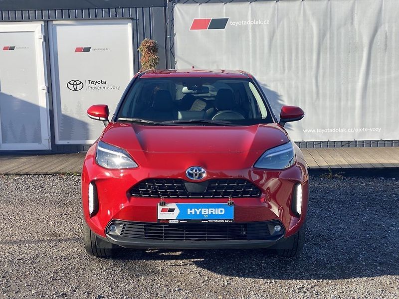 Toyota Yaris Cross 1.5HSD, ČR, Executive, 4x4 - fotka 3 z 19