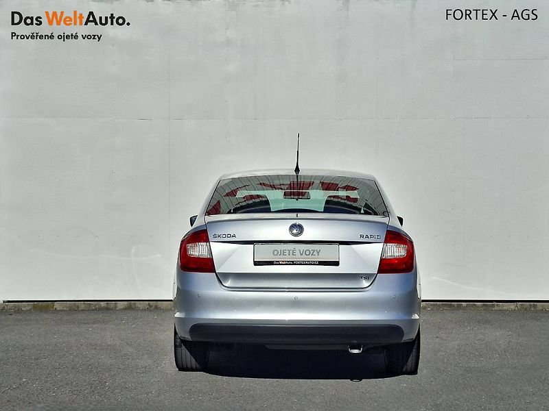 Škoda Rapid (2013) 1.4 TSI,DSG,90kW,Elegance - fotka 7 z 25