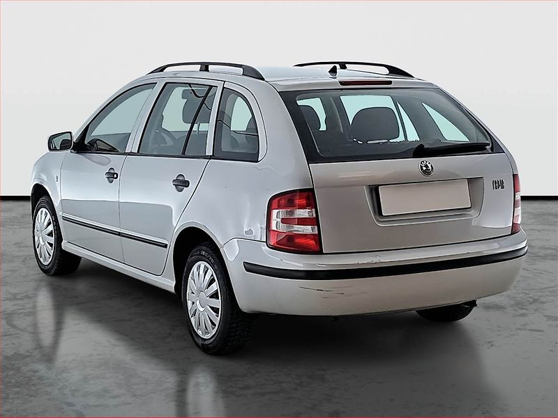 Škoda Fabia (2005) 1.2 12V, nová STK, rezervace - fotka 4 z 14