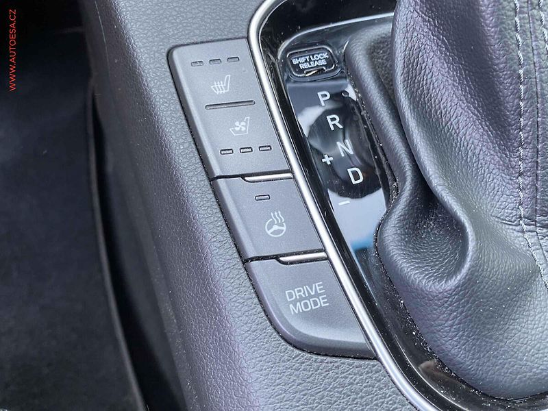 Hyundai i30 (2021) 1.5 TGDi MHEV, 1.maj,ČR - fotka 17 z 20